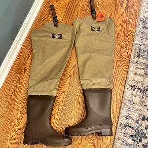 Men’s Brown and Tan Fishing Waders
